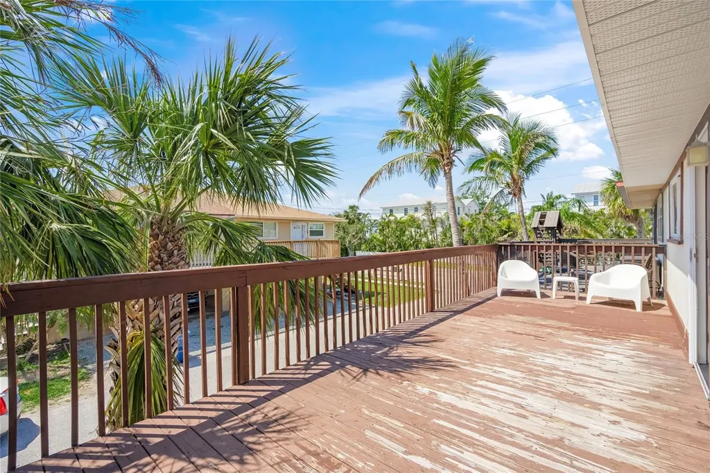 4909 Gulf Drive Holmes Beach FL 34217