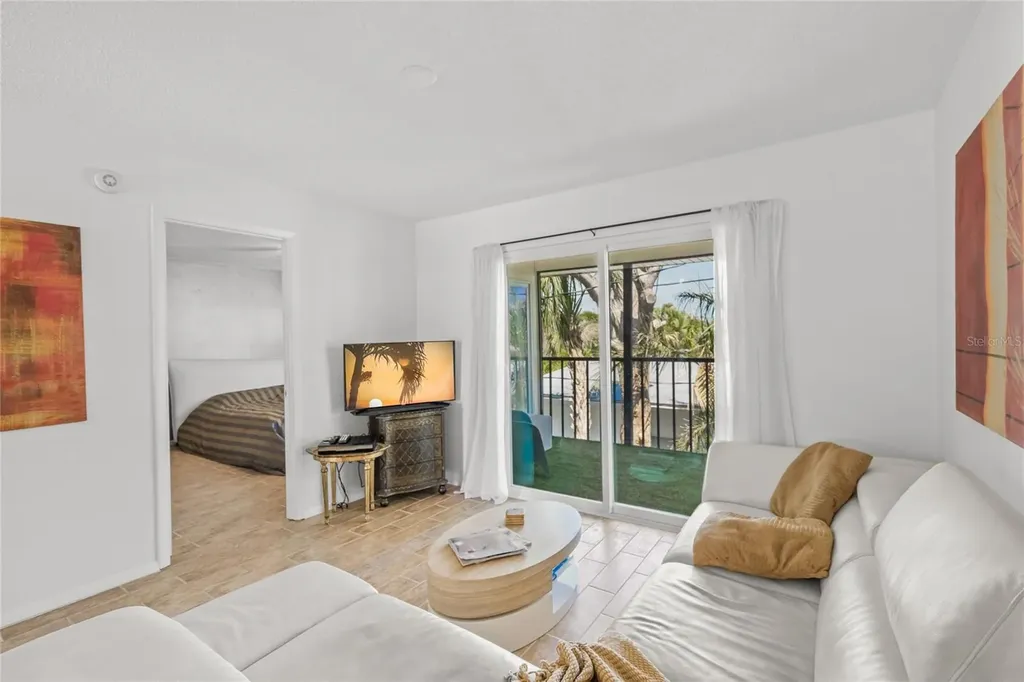 4909 Gulf Drive Holmes Beach FL 34217