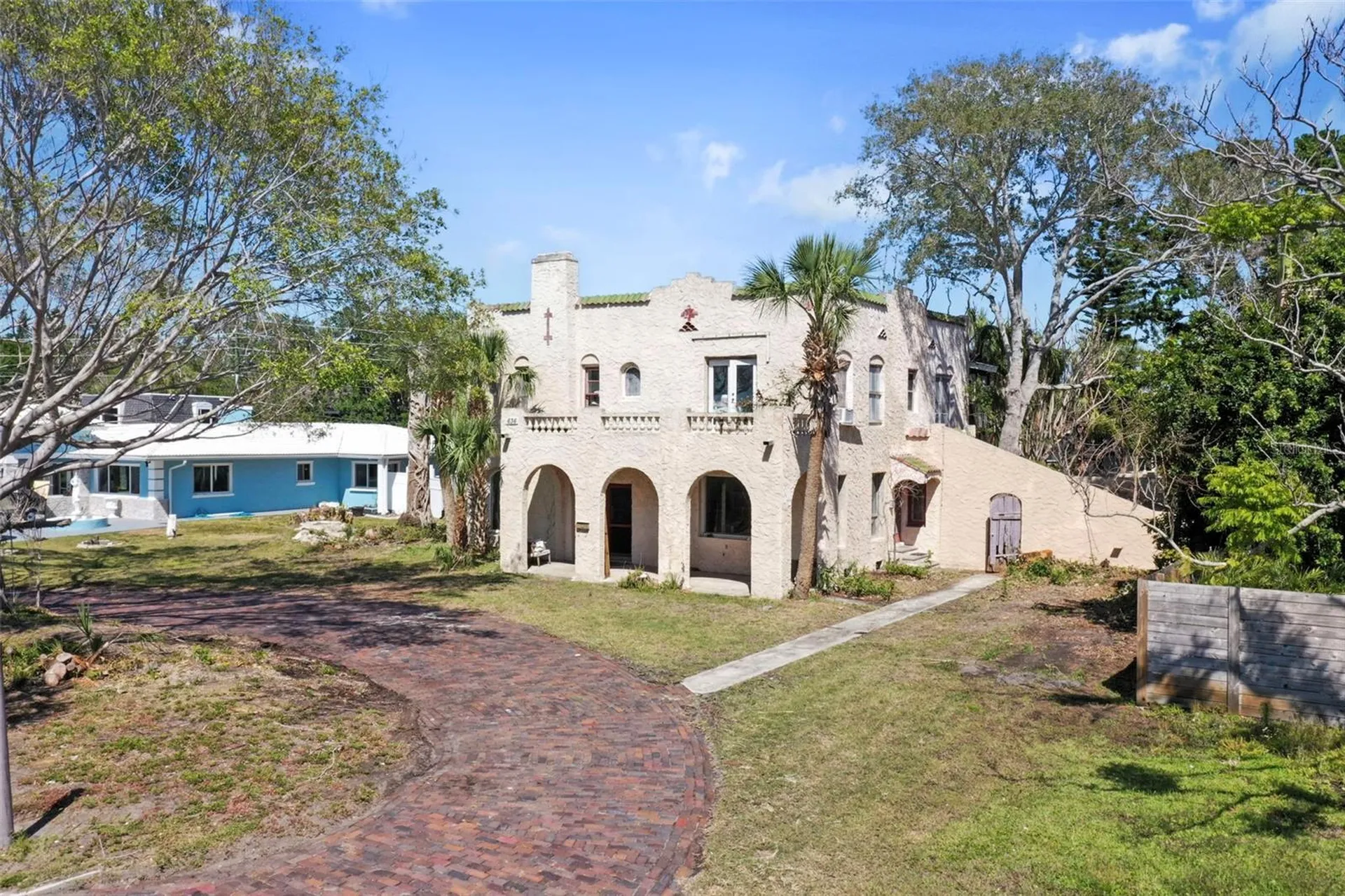 636 Sunset Drive S St Petersburg FL 33707