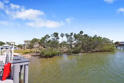 636 Sunset Drive S St Petersburg FL 33707