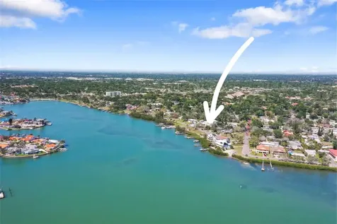 636 Sunset Drive S St Petersburg FL 33707