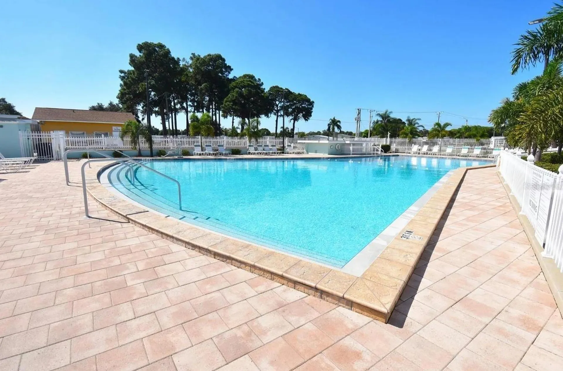 4722 Winged Foot Avenue Sarasota FL 34234