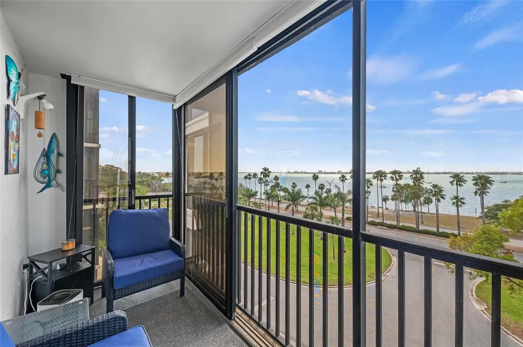 707 S Gulfstream Avenue Sarasota FL 34236