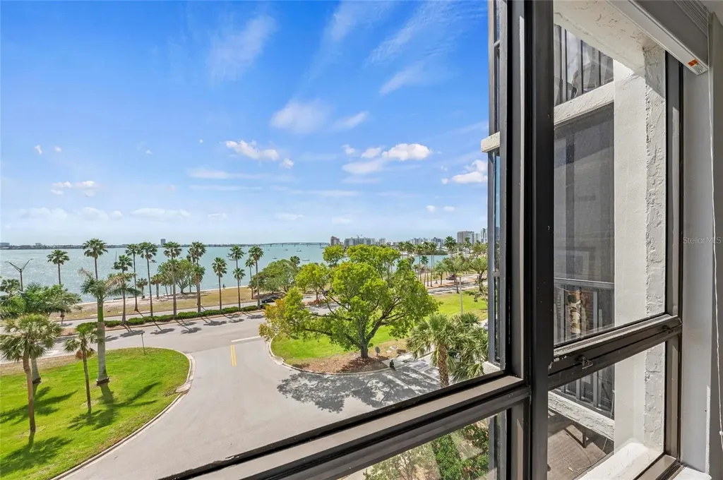 707 S Gulfstream Avenue Sarasota FL 34236