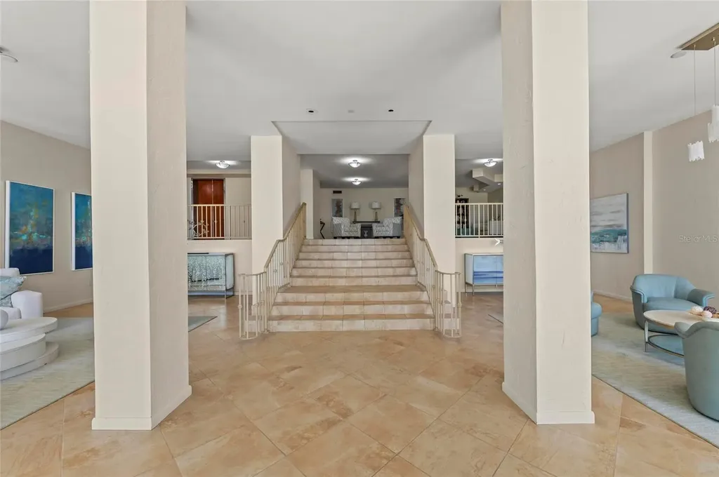 707 S Gulfstream Avenue Sarasota FL 34236