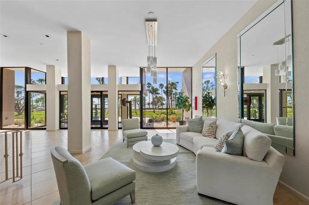 707 S Gulfstream Avenue Sarasota FL 34236