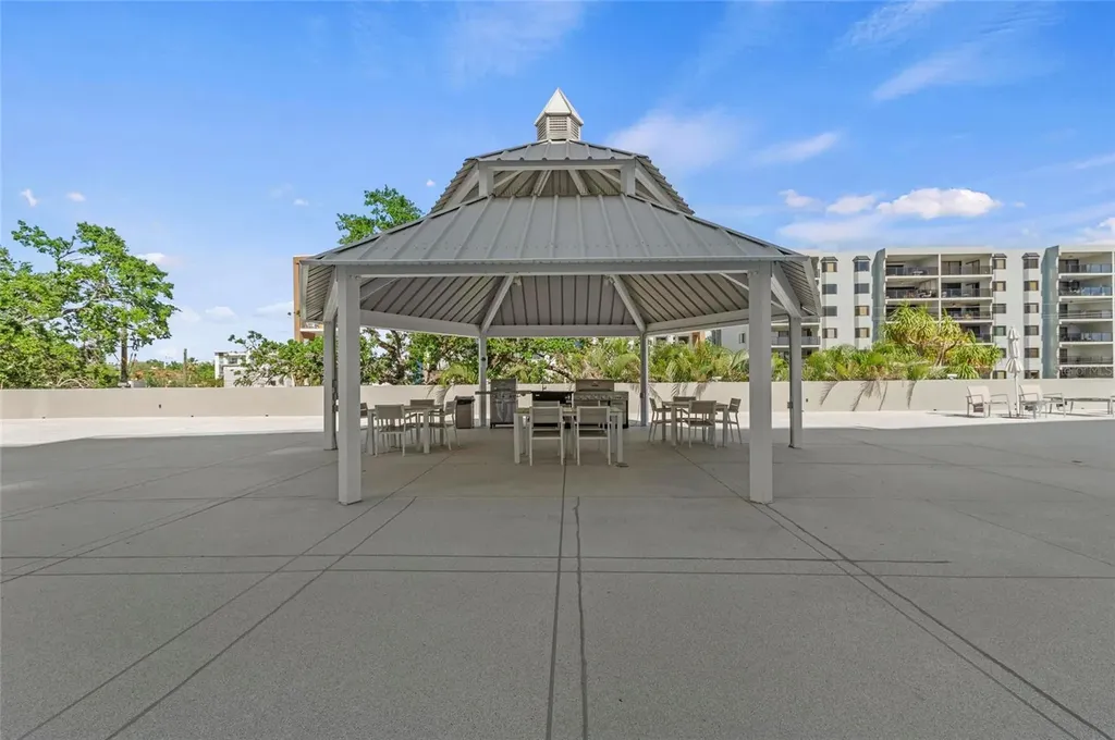 707 S Gulfstream Avenue Sarasota FL 34236