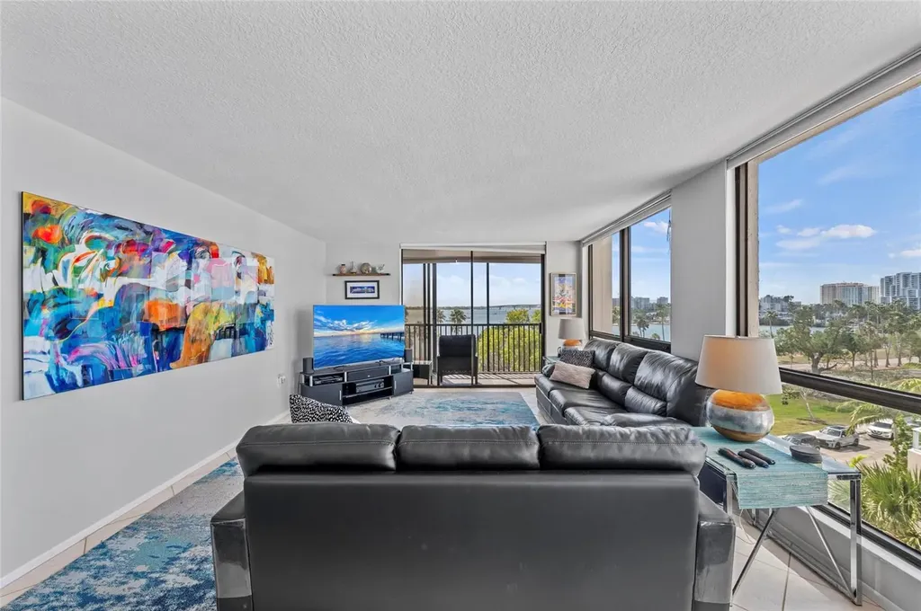 707 S Gulfstream Avenue Sarasota FL 34236