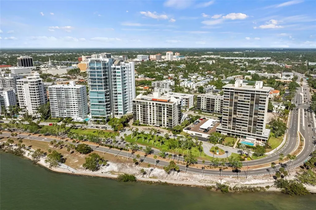 707 S Gulfstream Avenue Sarasota FL 34236