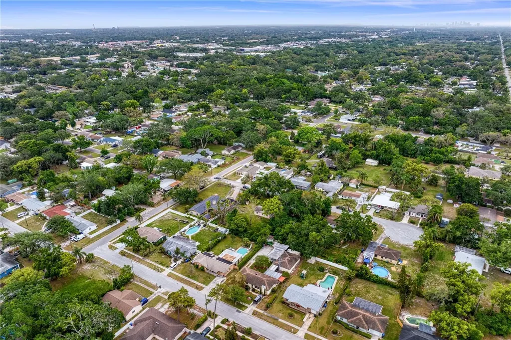 805 W 129th Avenue Tampa FL 33612