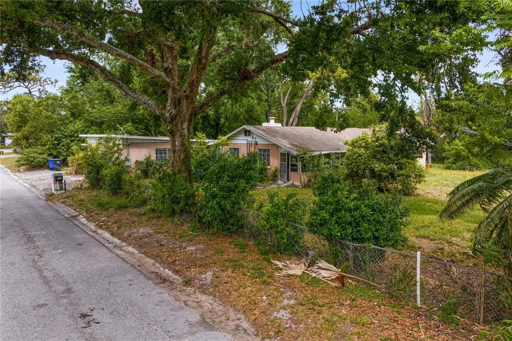 805 W 129th Avenue Tampa FL 33612