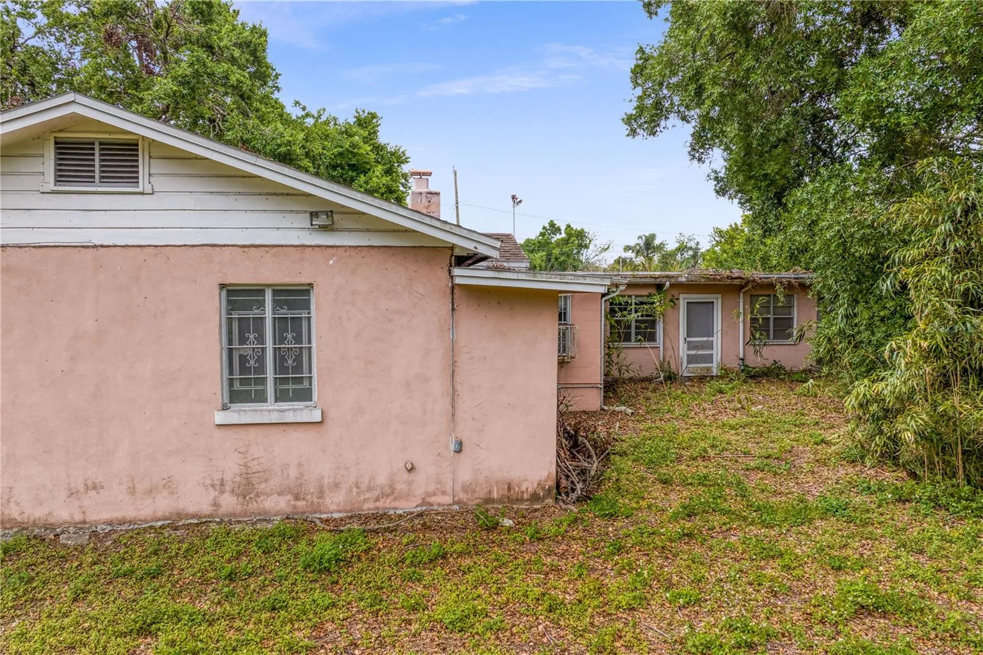 805 W 129th Avenue Tampa FL 33612