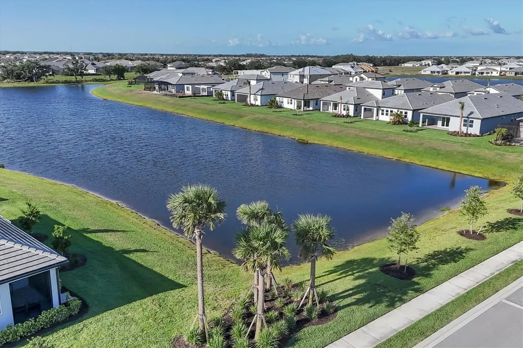 17902 Cherished Loop Lakewood Ranch FL 34211