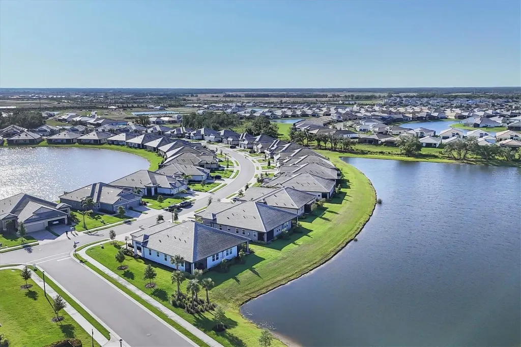 17902 Cherished Loop Lakewood Ranch FL 34211