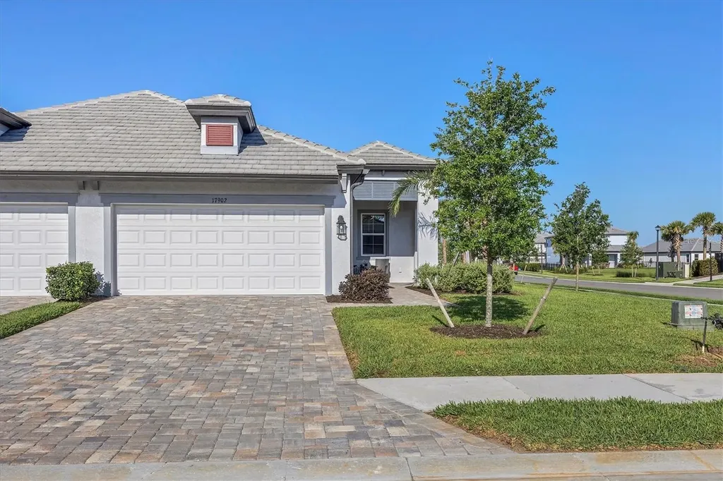 17902 Cherished Loop Lakewood Ranch FL 34211
