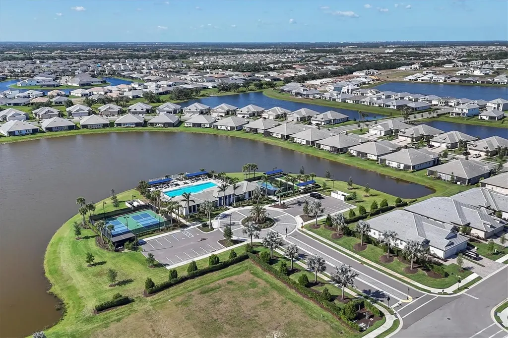 17902 Cherished Loop Lakewood Ranch FL 34211