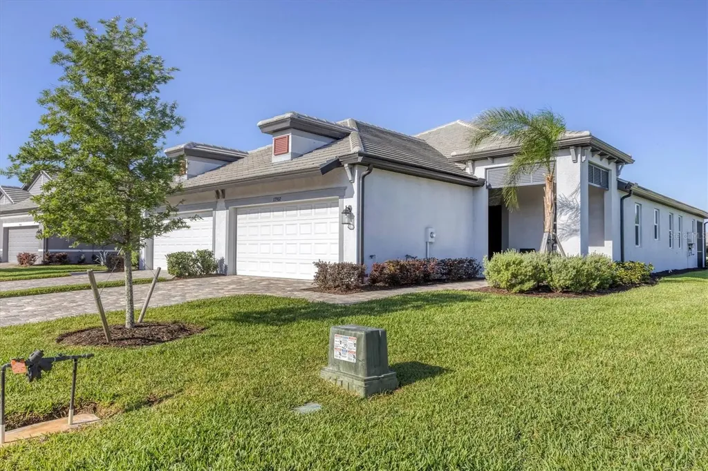 17902 Cherished Loop Lakewood Ranch FL 34211