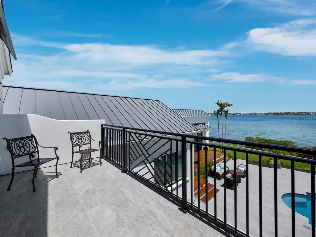 8155 Midnight Pass Road Sarasota FL 34242
