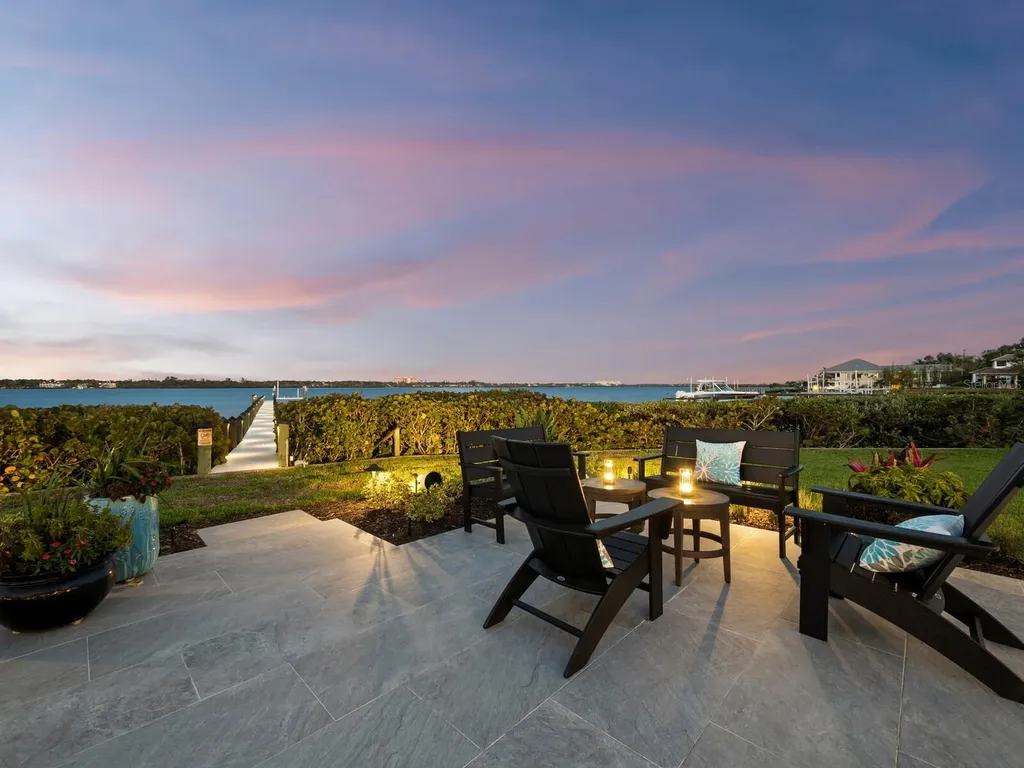 8155 Midnight Pass Road Sarasota FL 34242