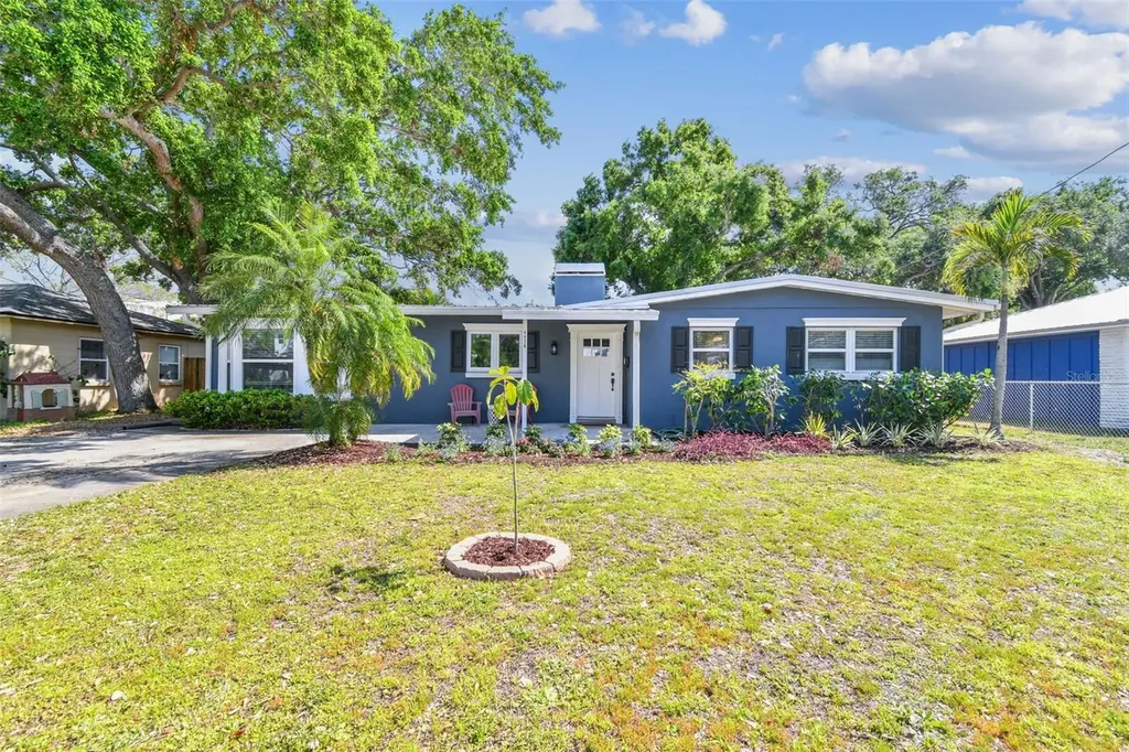 4436 W Bay Villa Avenue Tampa FL 33611