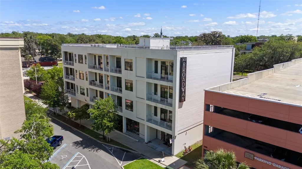 302 SE Broadway Street Ocala FL 34471
