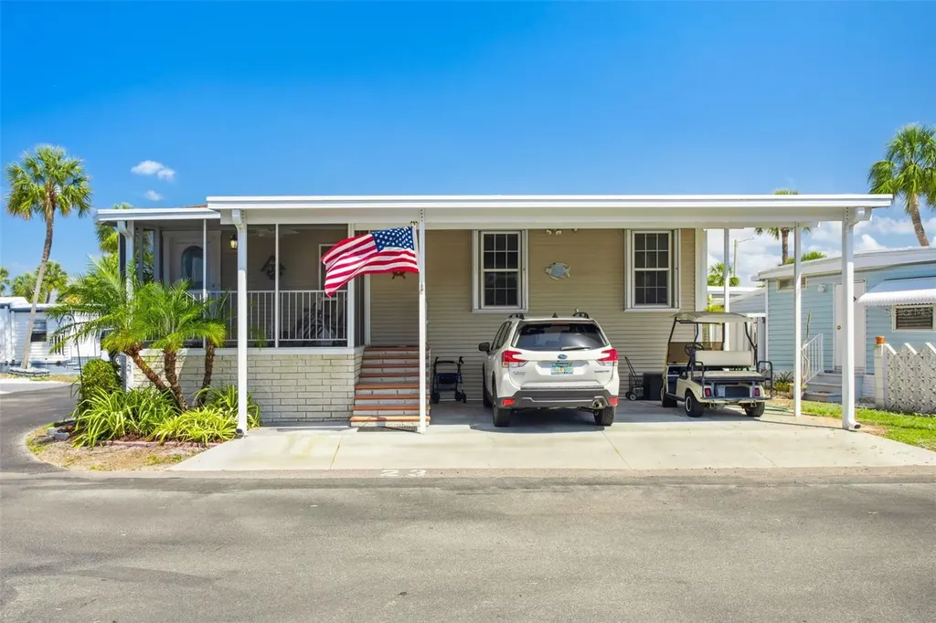 4851 W Gandy Boulevard Tampa FL 33611