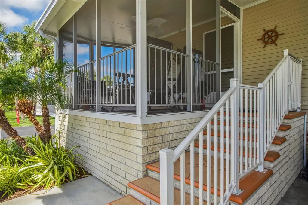 4851 W Gandy Boulevard Tampa FL 33611