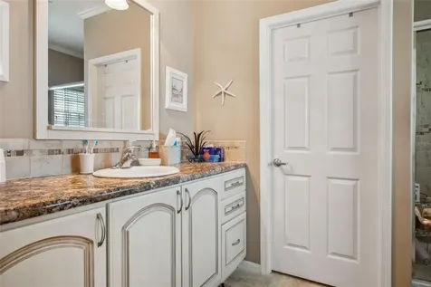 4851 W Gandy Boulevard Tampa FL 33611