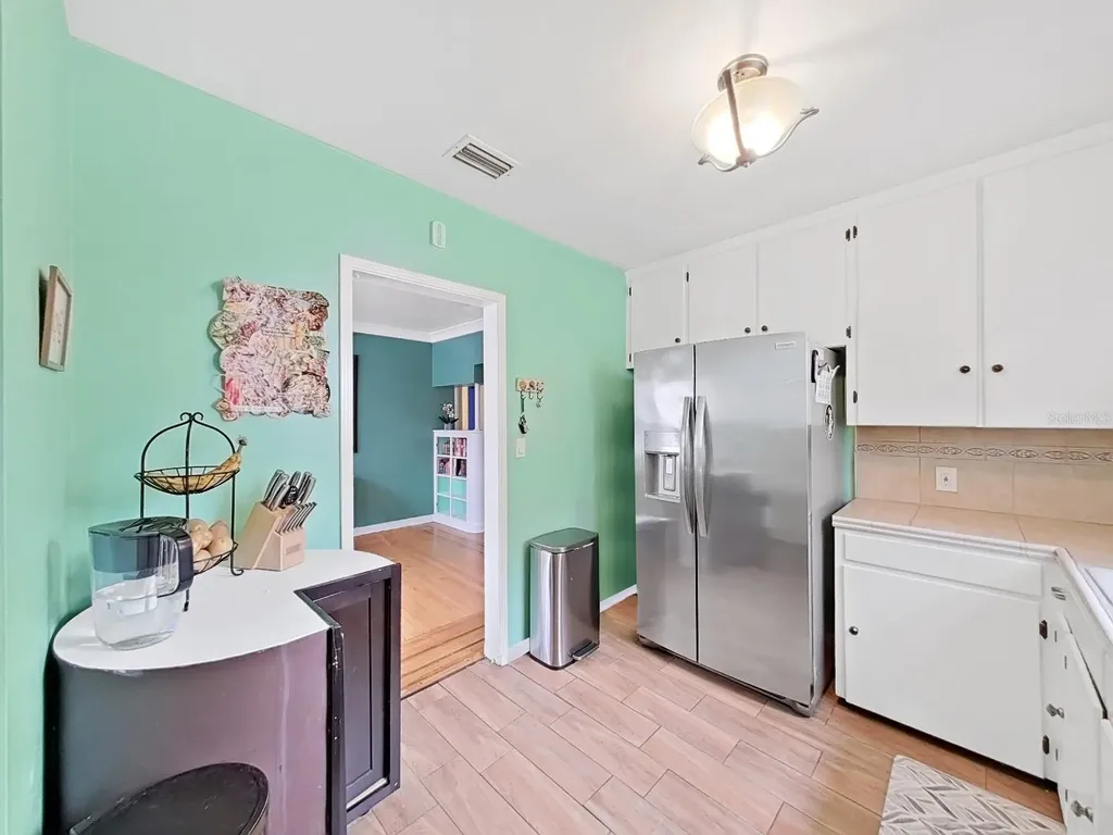 235 38th Street S St Petersburg FL 33711