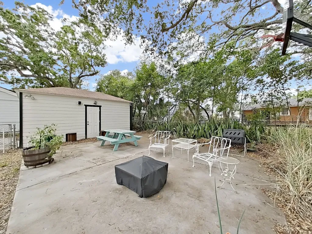 235 38th Street S St Petersburg FL 33711