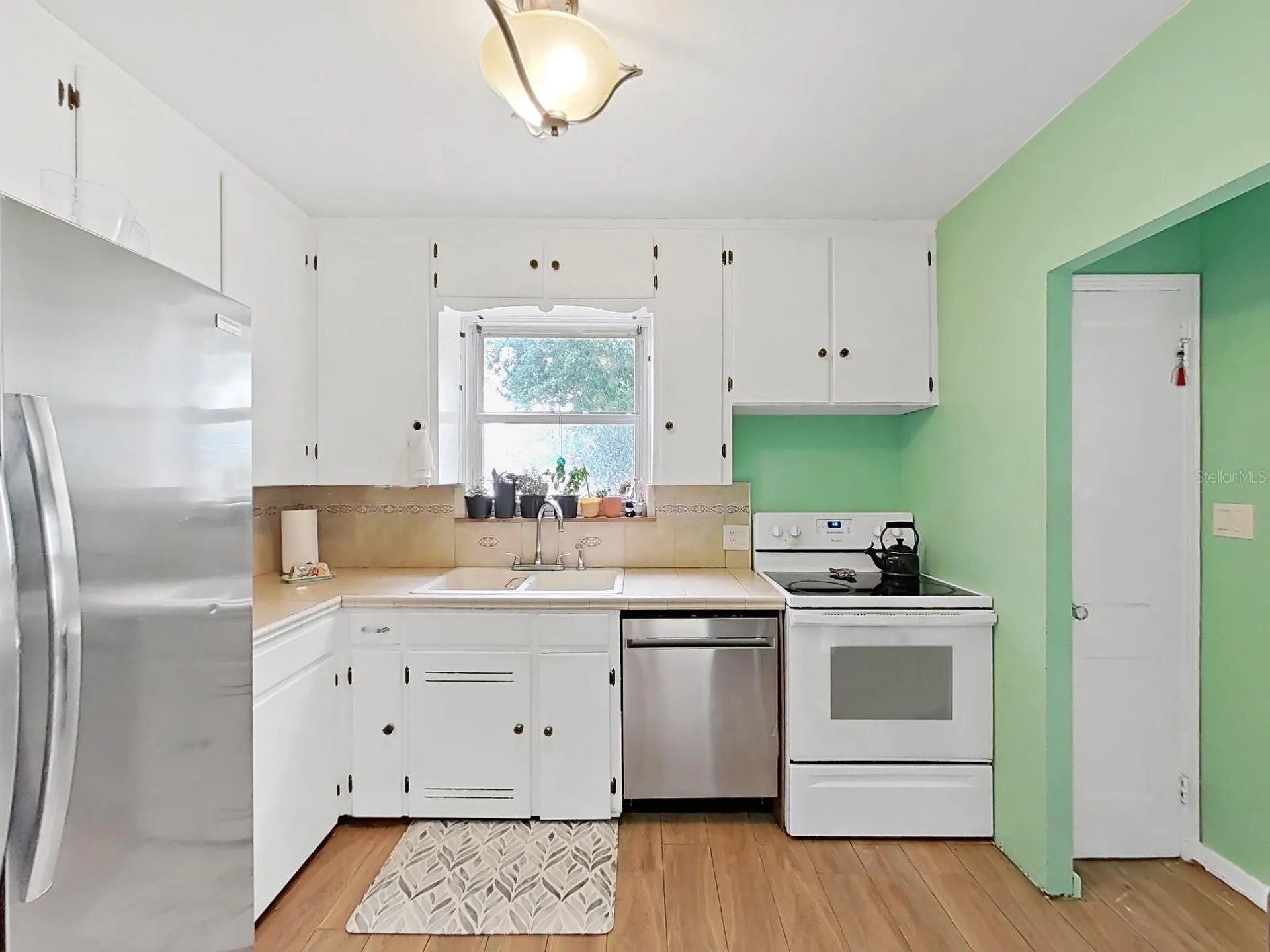 235 38th Street S St Petersburg FL 33711