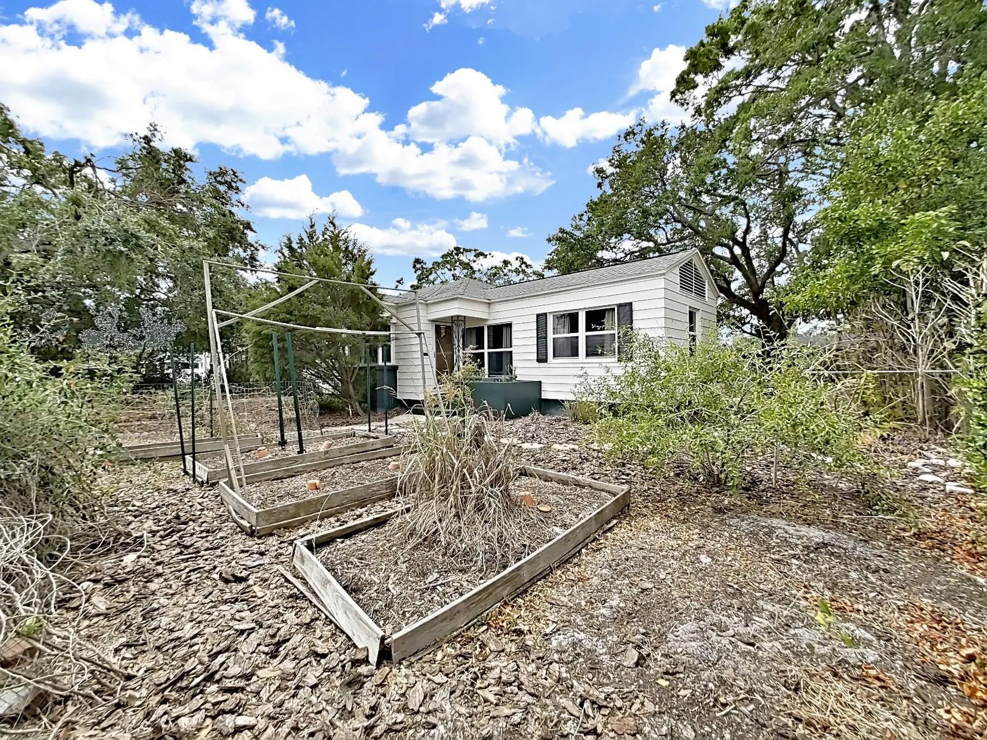 235 38th Street S St Petersburg FL 33711