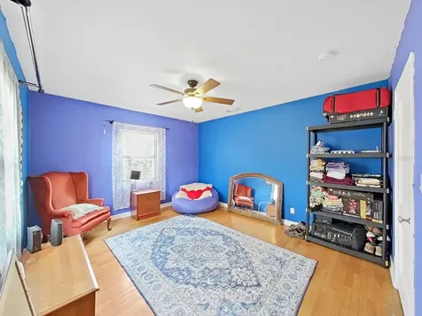 235 38th Street S St Petersburg FL 33711