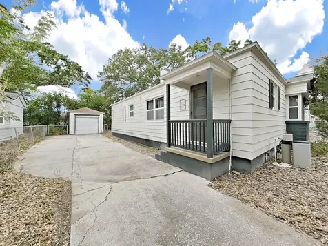 235 38th Street S St Petersburg FL 33711
