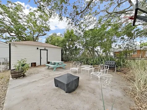 235 38th Street S St Petersburg FL 33711