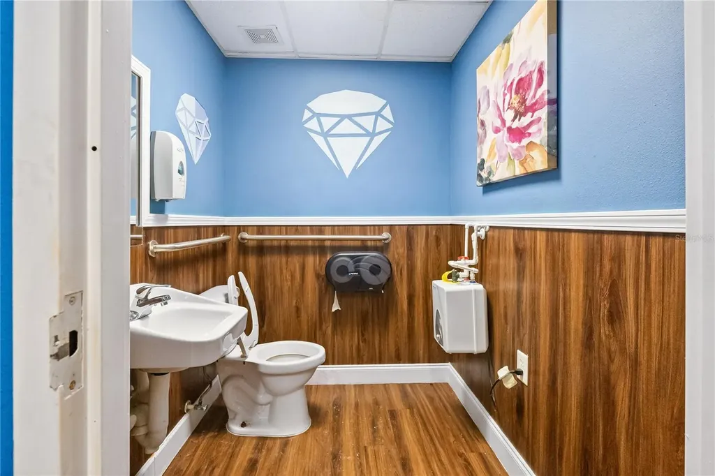 25010 Us Highway 27 Leesburg FL 34748