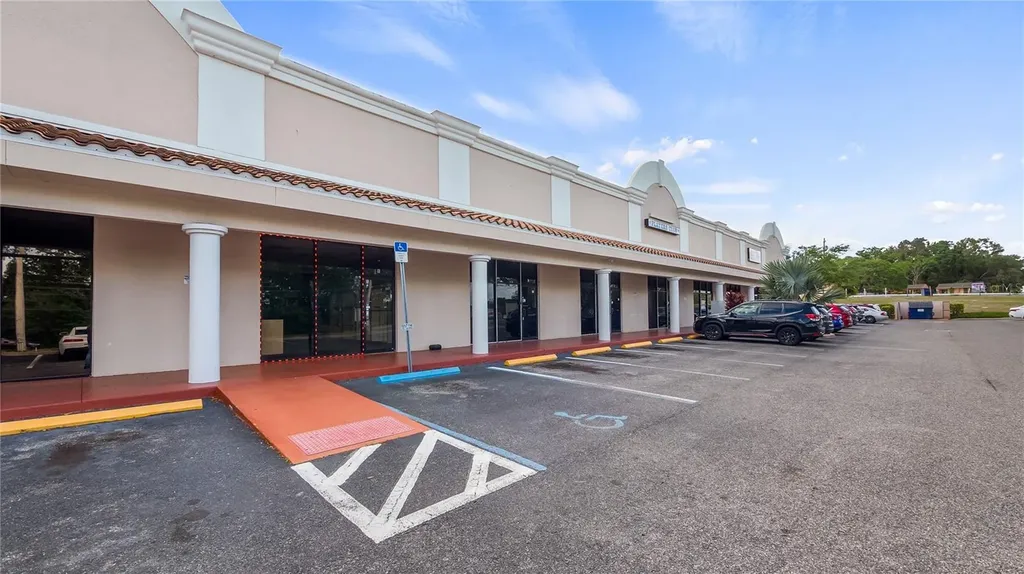 25010 Us Highway 27 Leesburg FL 34748