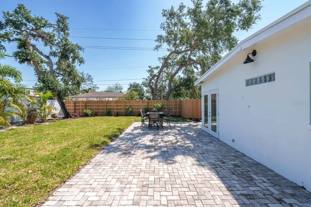 4001 W North A Street Tampa FL 33609
