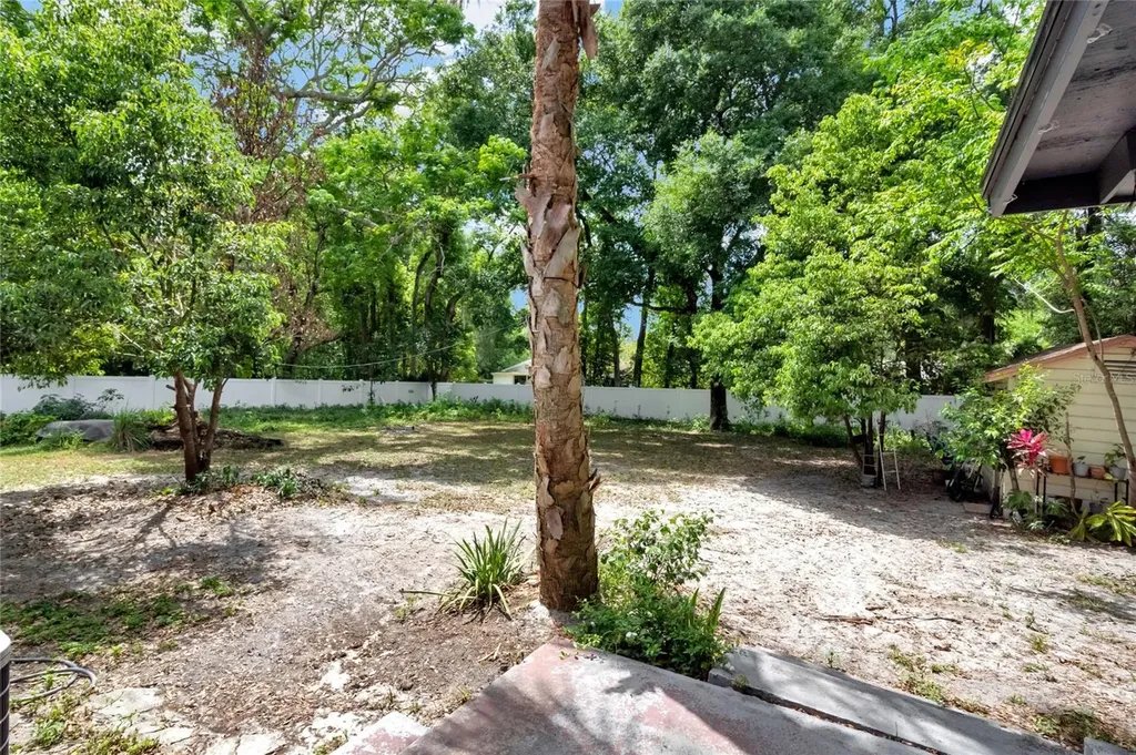 322 N Frankfort Avenue Deland FL 32724