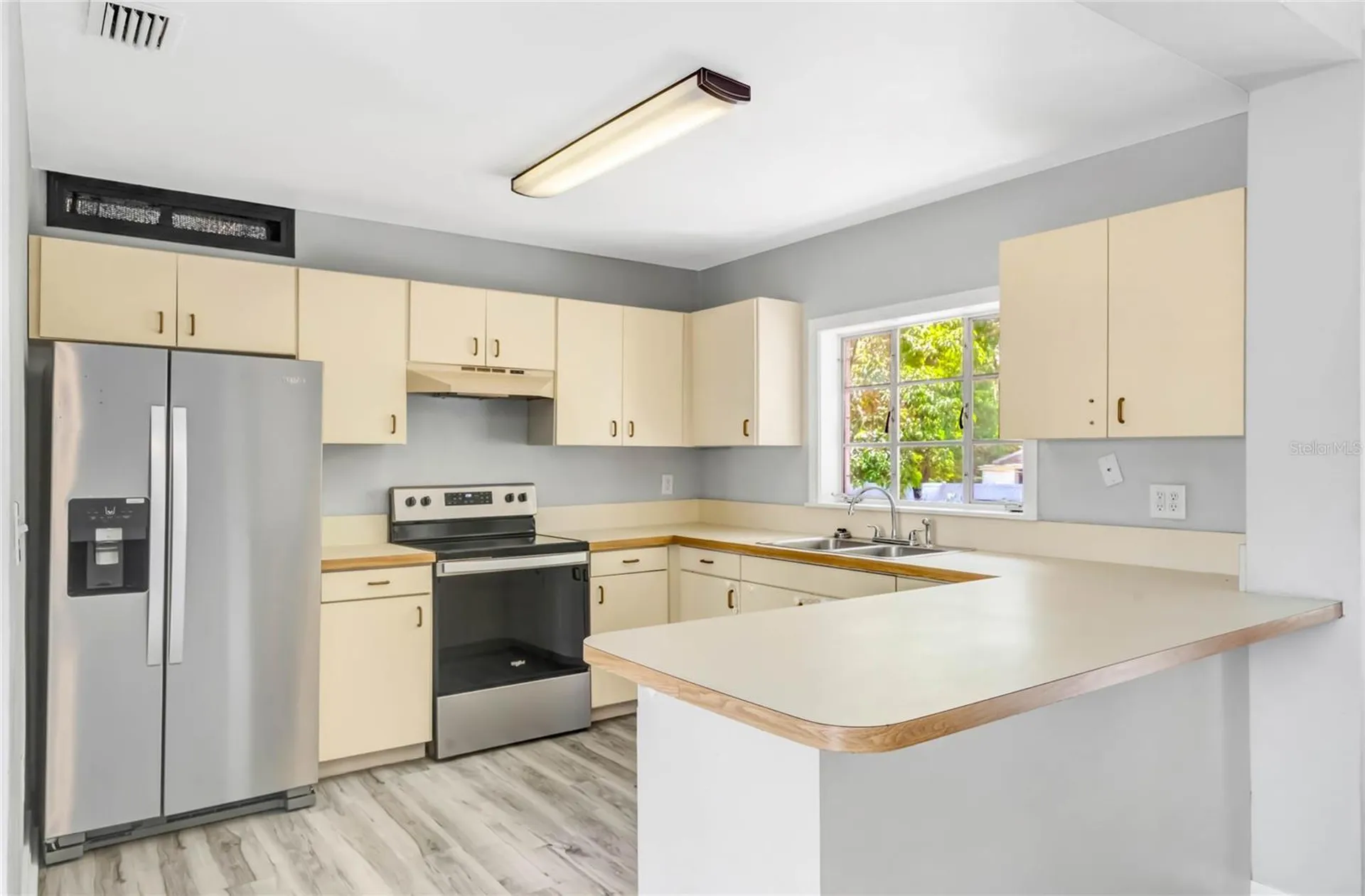 322 N Frankfort Avenue Deland FL 32724