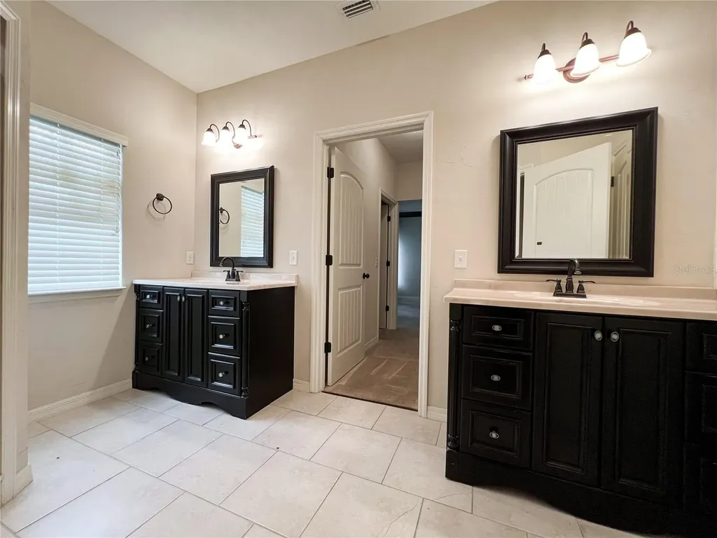 19176 NW 228th Street High Springs FL 32643