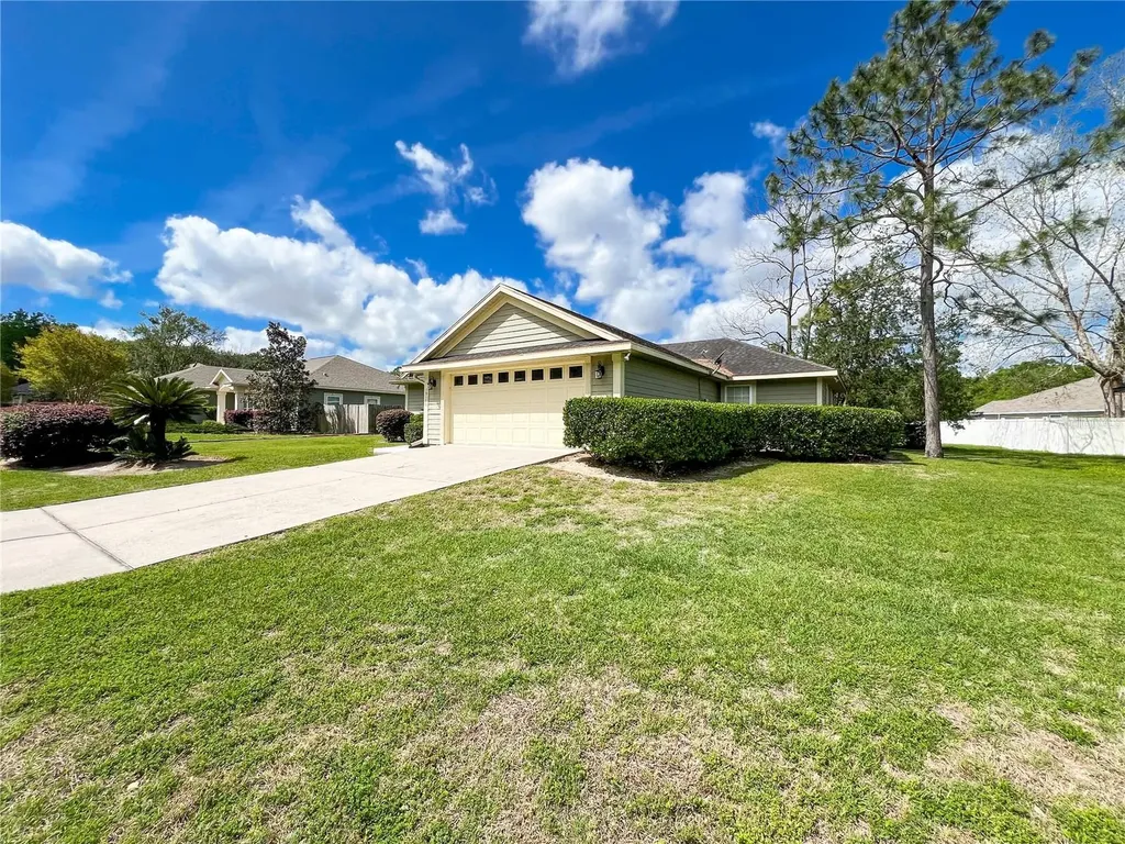 19176 NW 228th Street High Springs FL 32643