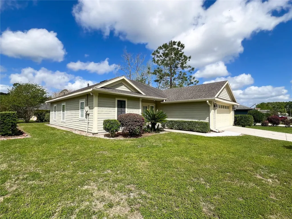19176 NW 228th Street High Springs FL 32643