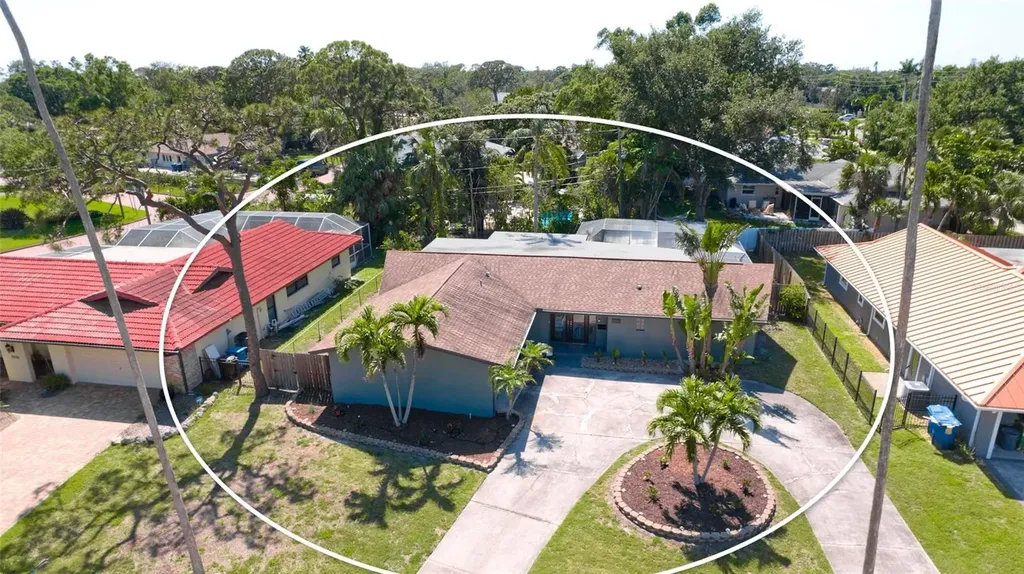 7019 10th Street S St Petersburg FL 33705
