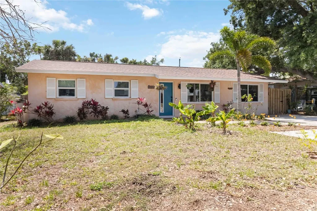 2922 Williamsburg Street Sarasota FL 34231