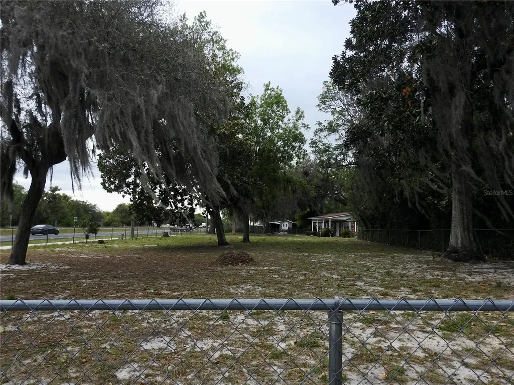 5107 County Road 163 Wildwood FL 34785