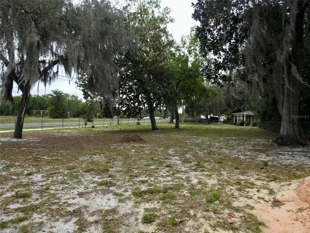 5107 County Road 163 Wildwood FL 34785