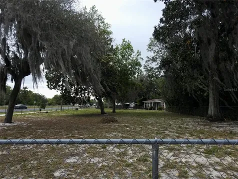 5107 County Road 163 Wildwood FL 34785
