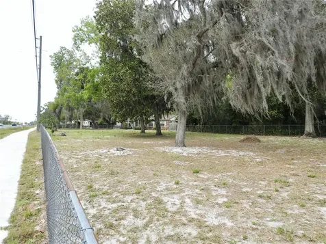 5107 County Road 163 Wildwood FL 34785