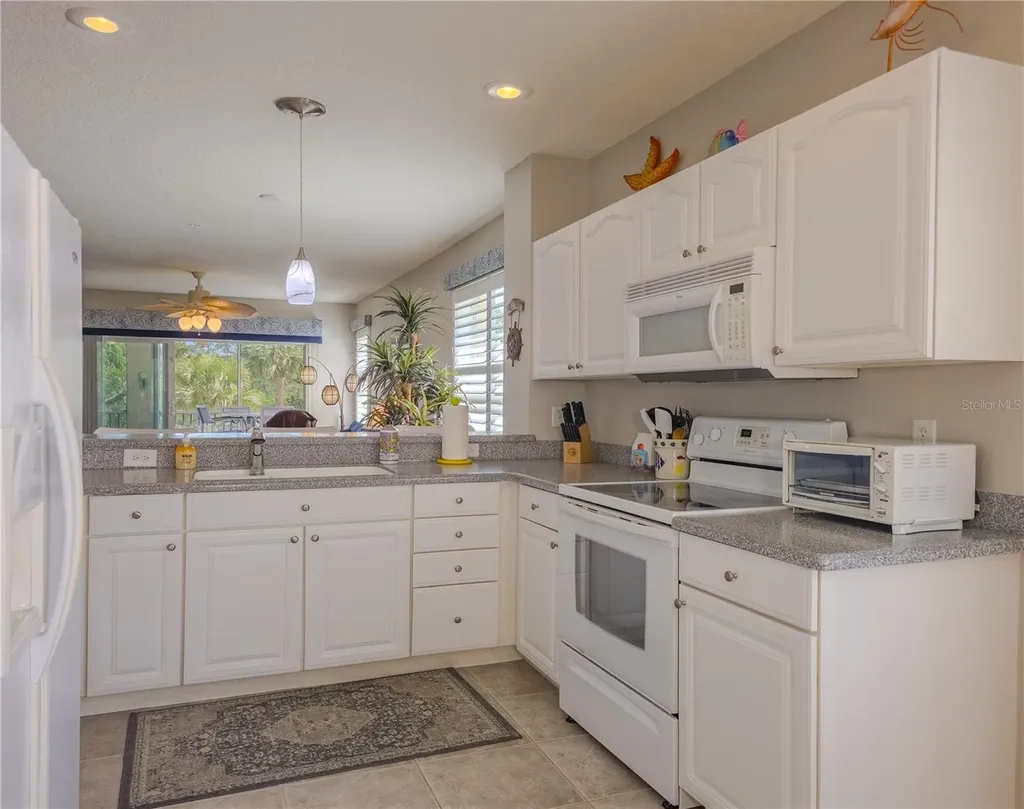 400 Canopy Walk Lane Palm Coast FL 32137